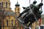 РФ выразила категоричный  протест Польше из-за осквернения советских памятников